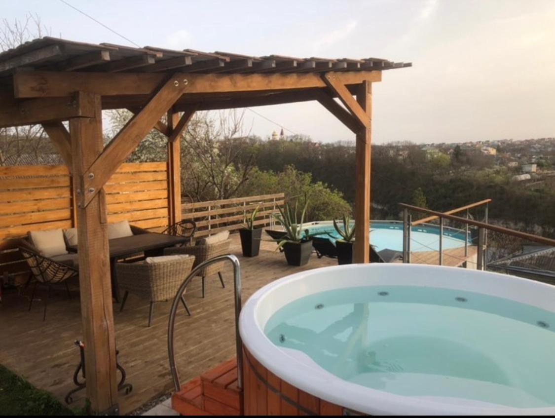 Tatsopus Villa Kamianets-Podilskyi Luaran gambar